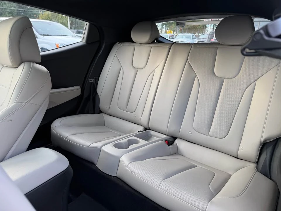 2020 Hyundai Veloster - Image 13 of 17