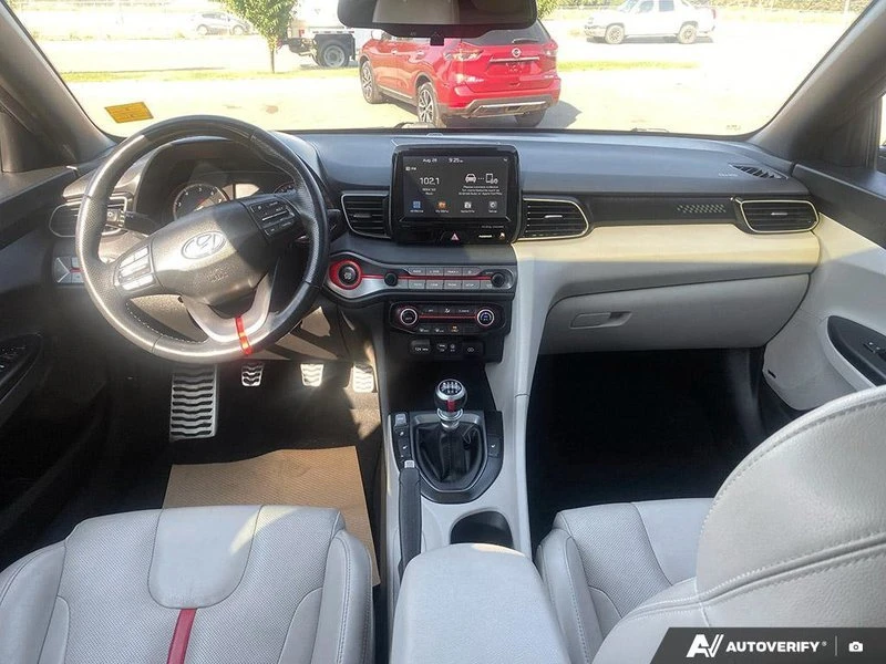 2020 Hyundai Veloster - Image 18 of 18
