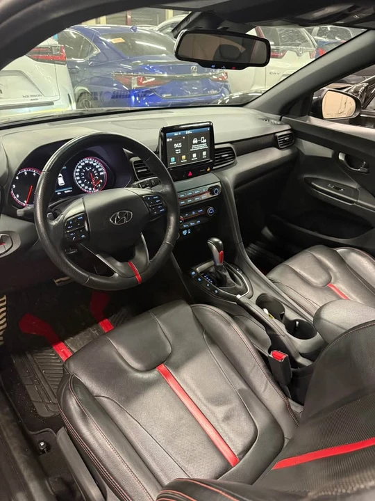 2020 Hyundai Veloster - Image 5 of 14