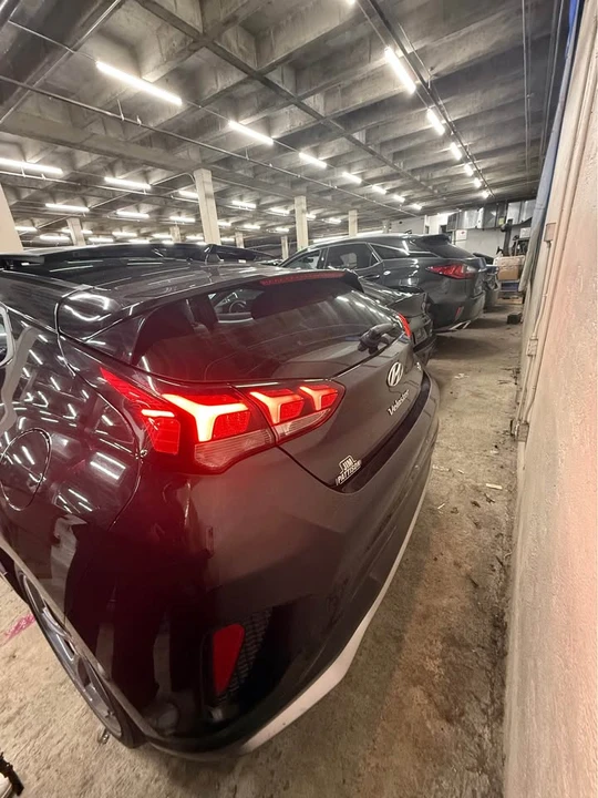 2020 Hyundai Veloster - Image 3 of 14
