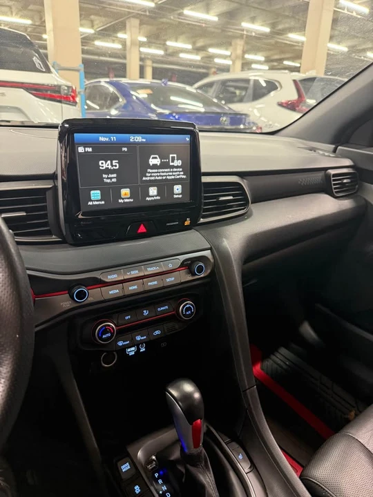 2020 Hyundai Veloster - Image 8 of 14