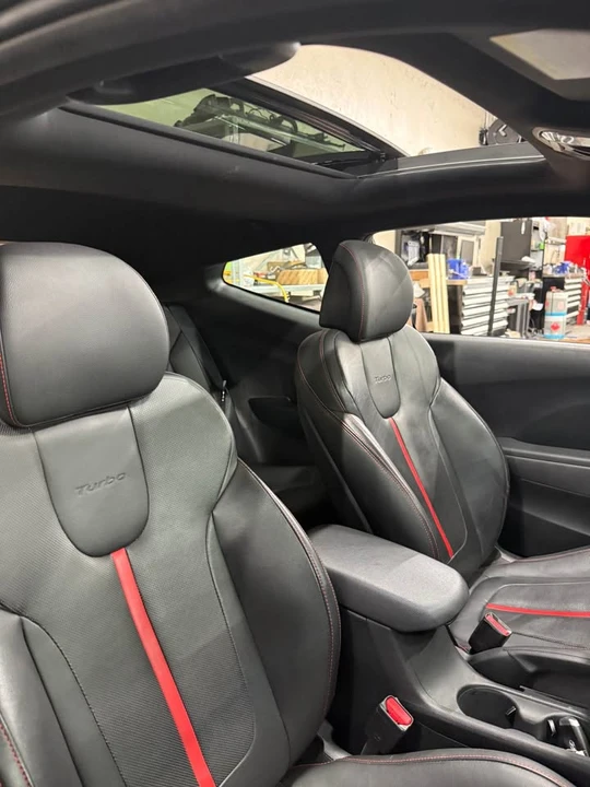 2020 Hyundai Veloster - Image 11 of 14