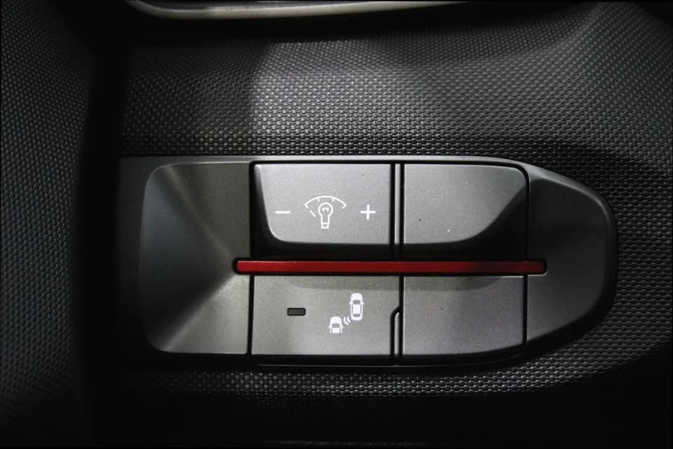 2020 Hyundai Veloster - Image 15 of 16
