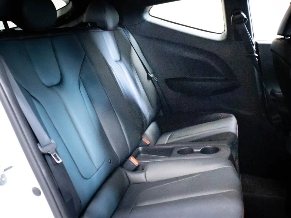 2020 Hyundai Veloster - Image 5 of 10