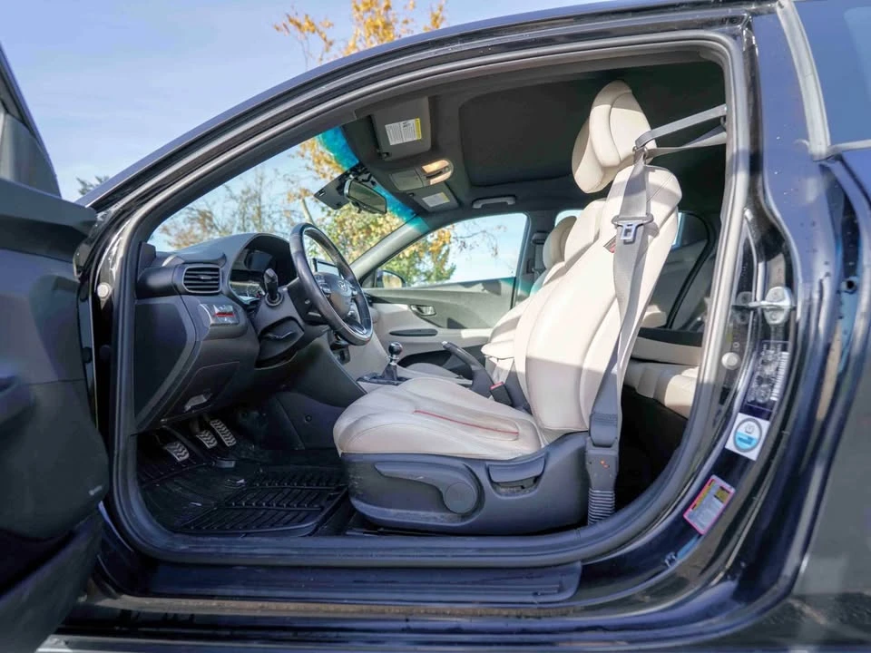 2020 Hyundai Veloster - Image 3 of 18