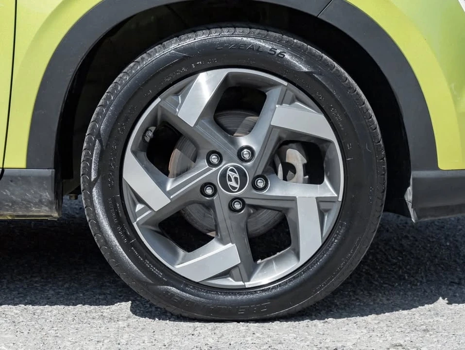 2020 Hyundai Venue - Image 4 of 20
