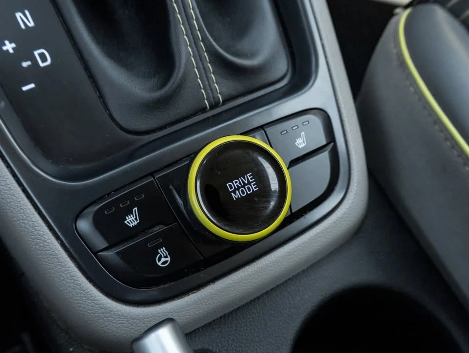 2020 Hyundai Venue - Image 16 of 20