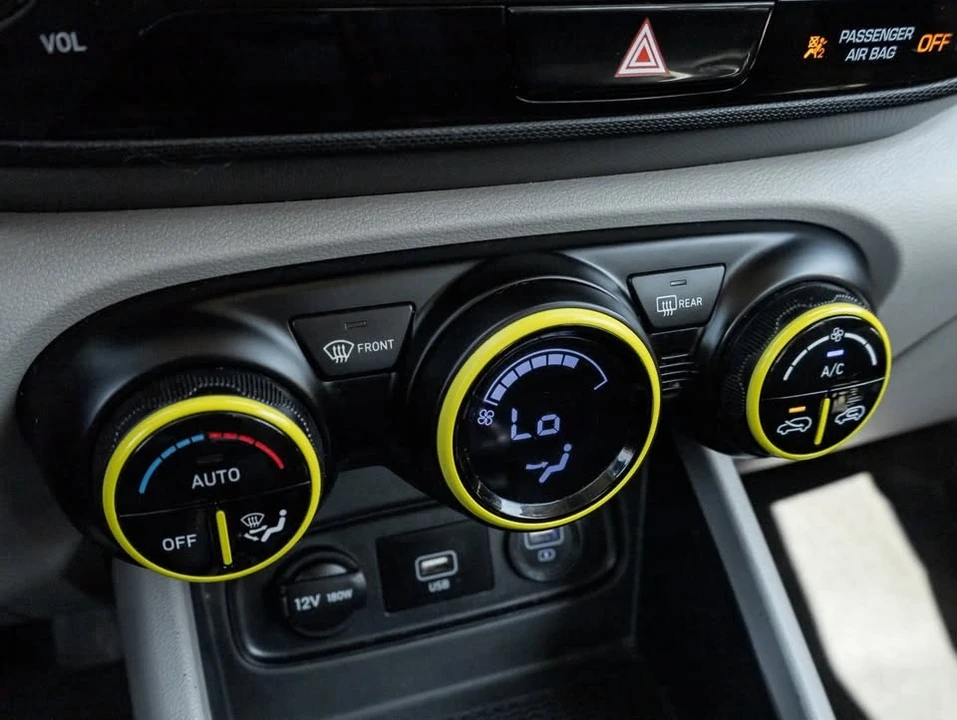 2020 Hyundai Venue - Image 17 of 20