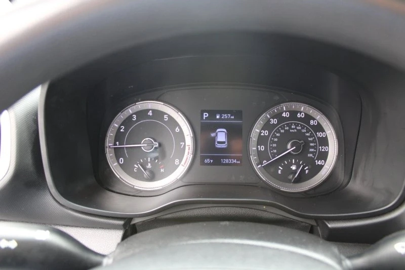 2020 Hyundai Venue - Image 15 of 19