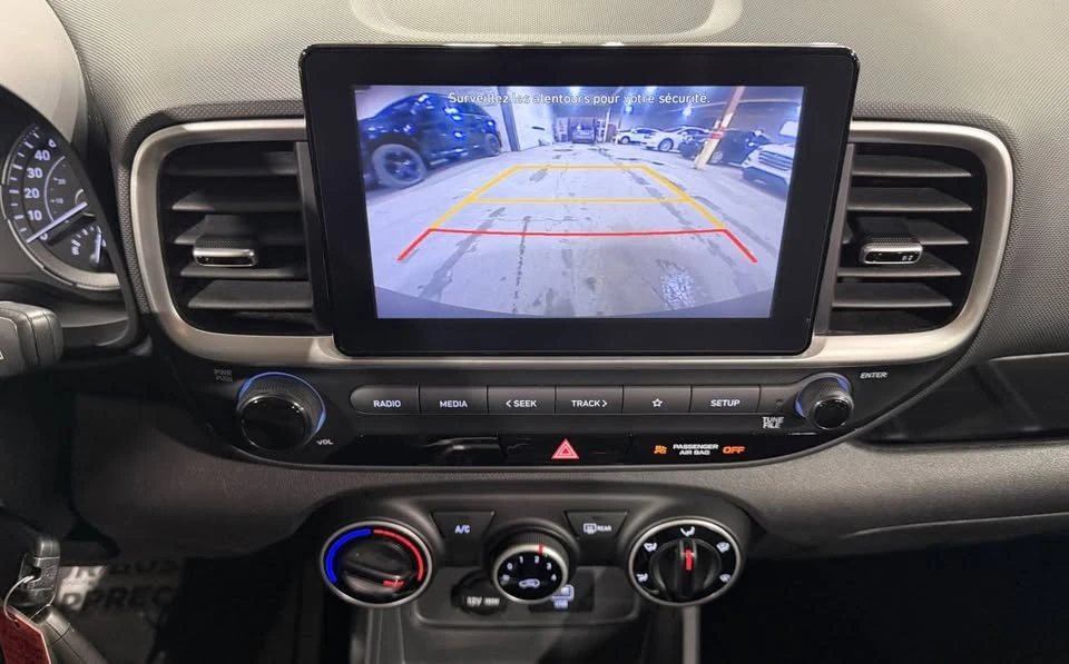 2020 Hyundai Venue - Image 15 of 19