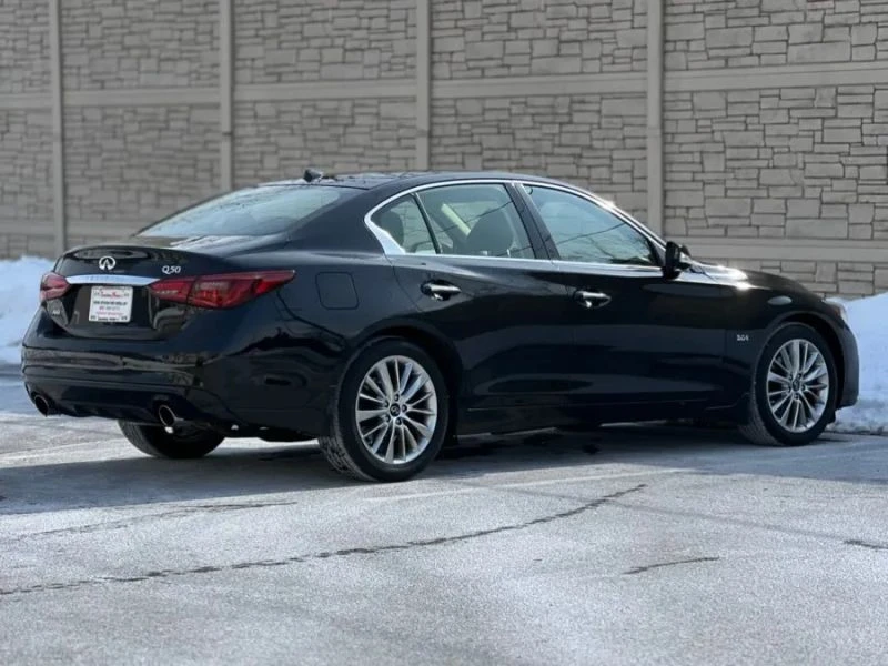 2020 Infiniti Q50 - Image 8 of 12
