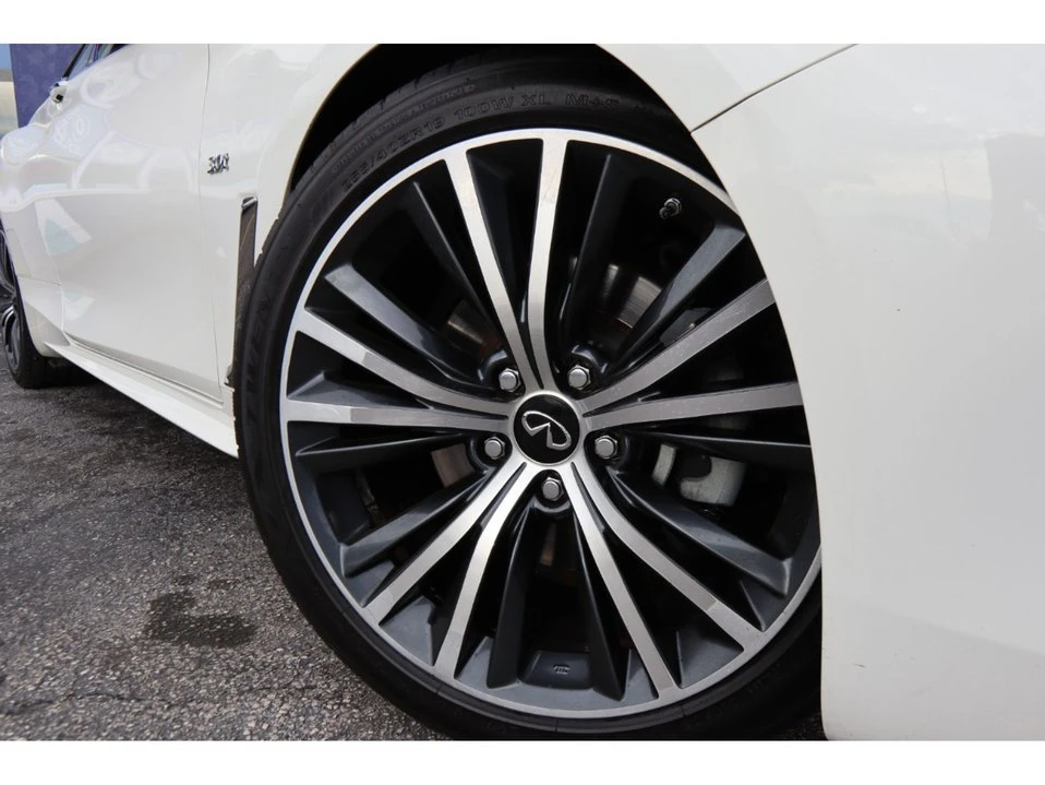 2020 Infiniti Q60 - Image 3 of 20