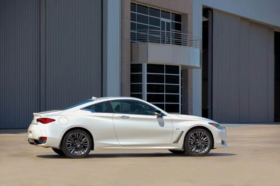 2020 Infiniti Q60 - Image 10 of 11