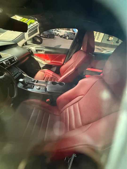 2020 Lexus IS 3rd Gen - Image 4 of 6