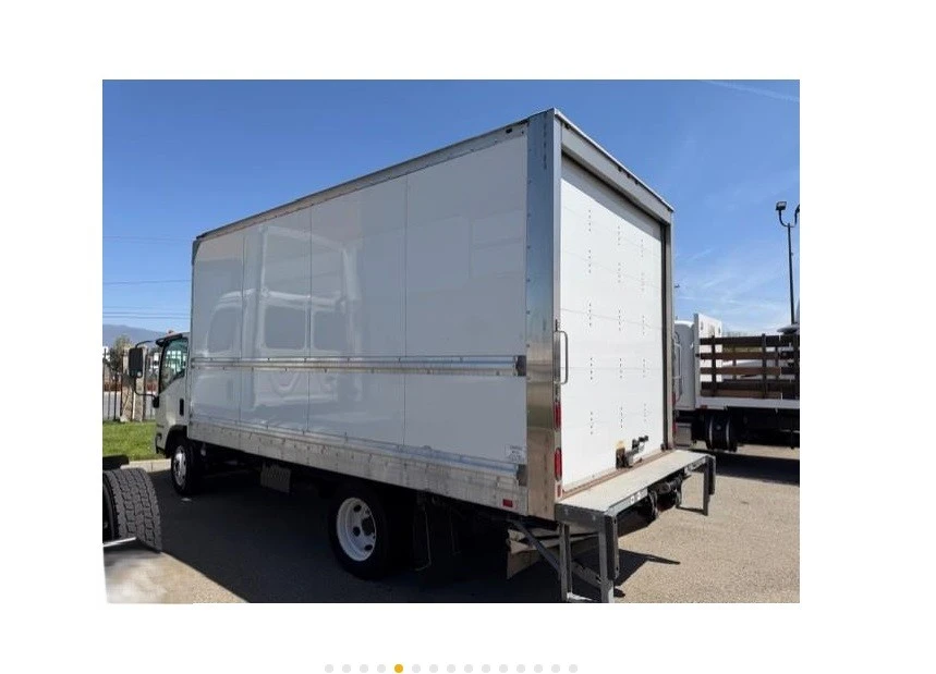 2020 Isuzu Elf - Image 5 of 24