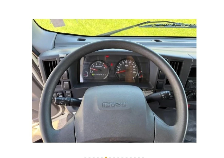 2020 Isuzu Elf - Image 6 of 24