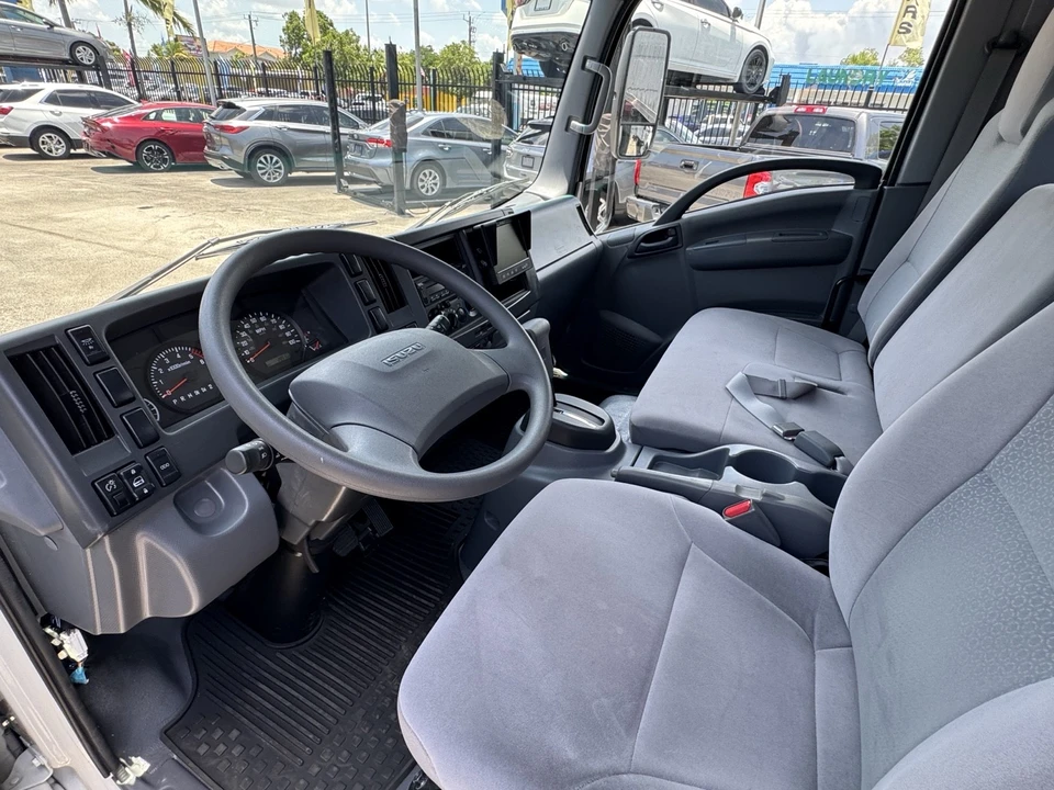 2020 Isuzu Elf - Image 13 of 17