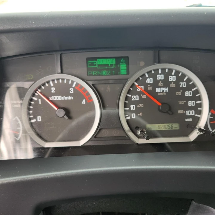2020 Isuzu Elf - Image 13 of 21