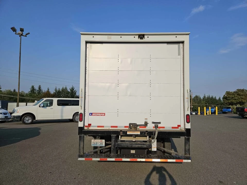 2020 Isuzu - Image 4 of 12