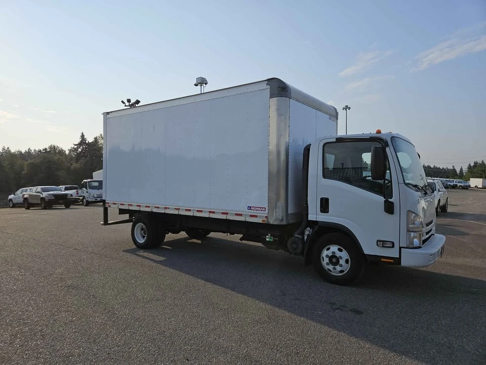 2020 Isuzu - Image 8 of 12