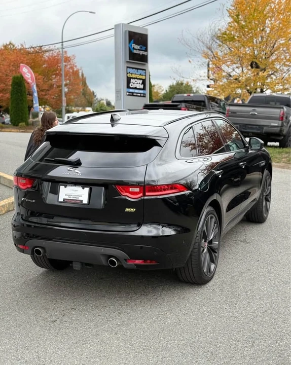 2020 Jaguar F-Pace - Image 5 of 7