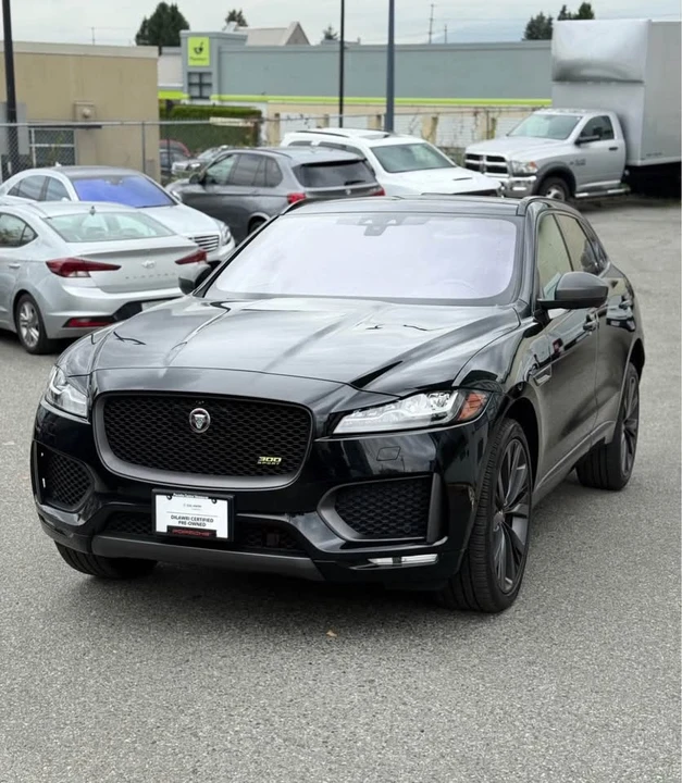 2020 Jaguar F-Pace - Image 2 of 7