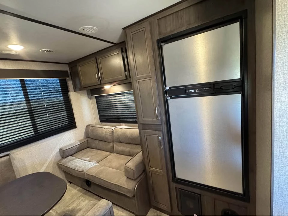 2020 Jayco - Image 9 of 11