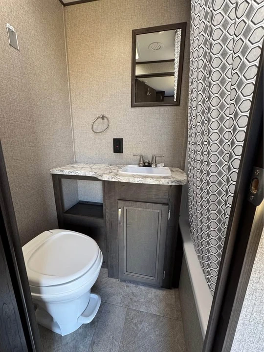 2020 Jayco - Image 8 of 11