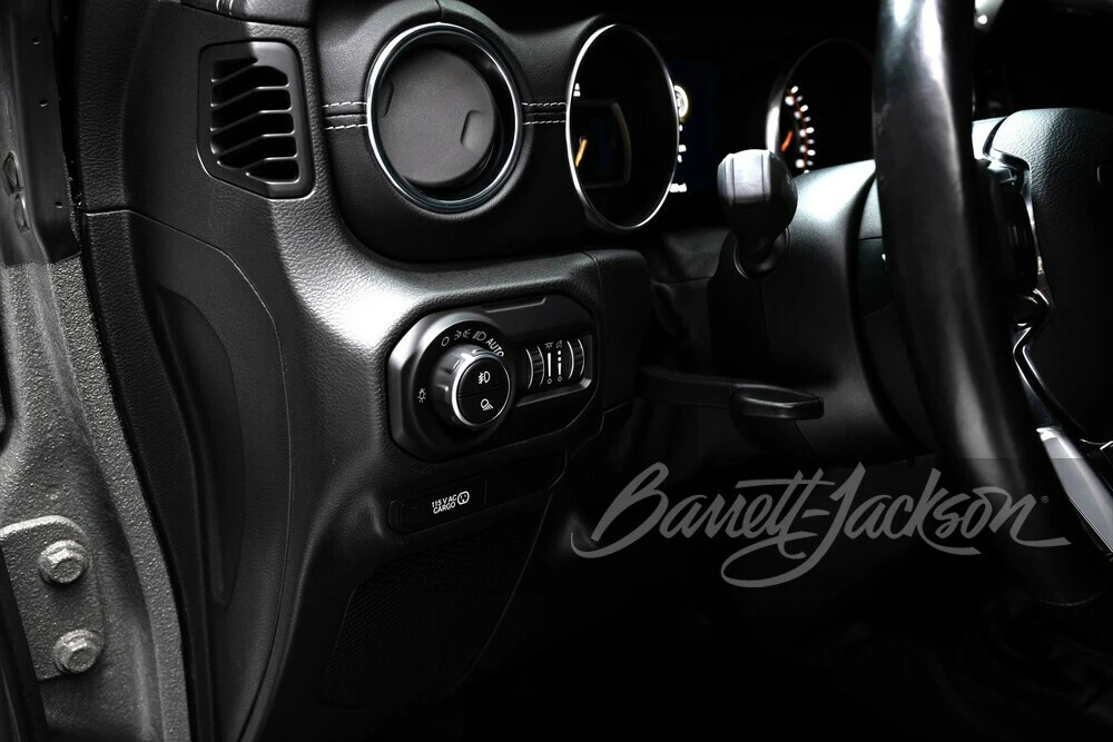 2020 Jeep JT Gladiator - Image 13 of 31
