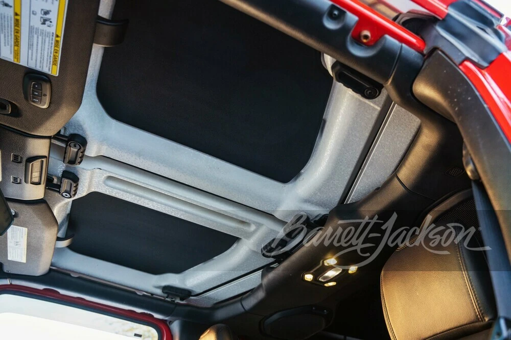 2020 Jeep JT Gladiator - Image 23 of 31