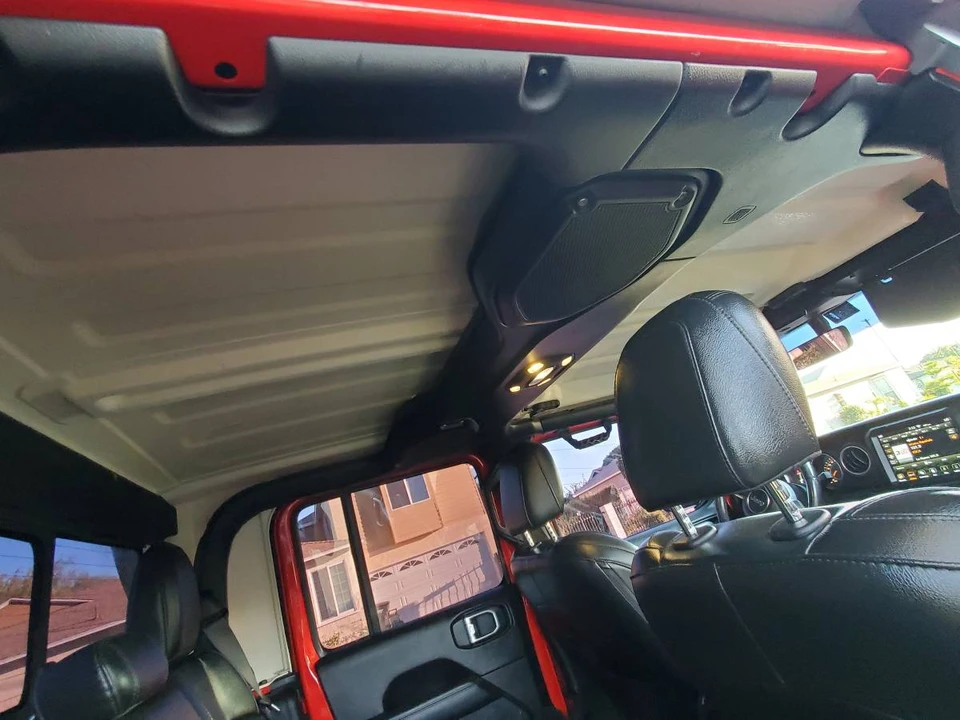 2020 Jeep JT Gladiator - Image 15 of 16