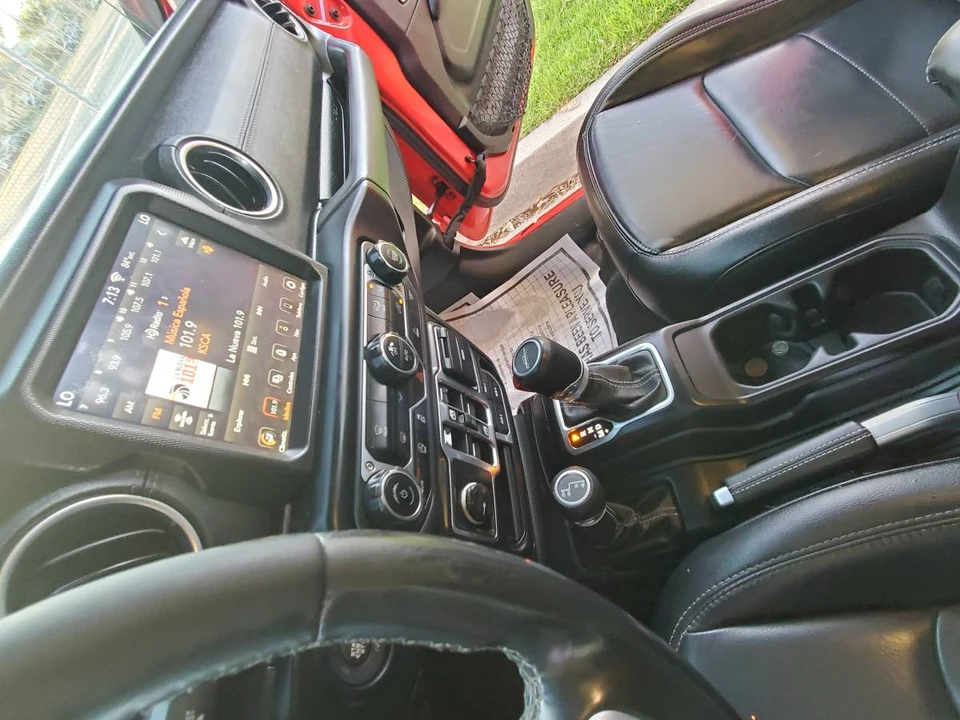 2020 Jeep JT Gladiator - Image 13 of 16