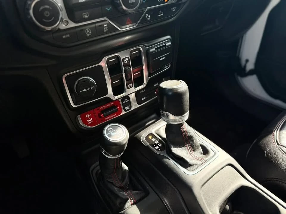 2020 Jeep JT Gladiator - Image 16 of 19