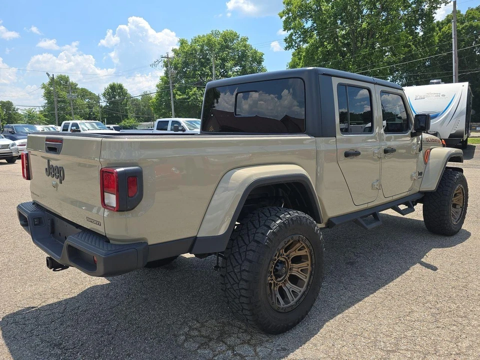 2020 Jeep JT Gladiator - Image 2 of 12