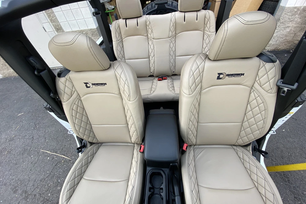 2020 Jeep JL Wrangler - Image 4 of 11