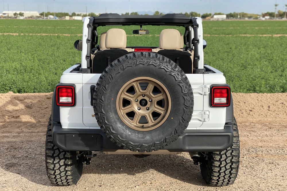2020 Jeep JL Wrangler - Image 7 of 11