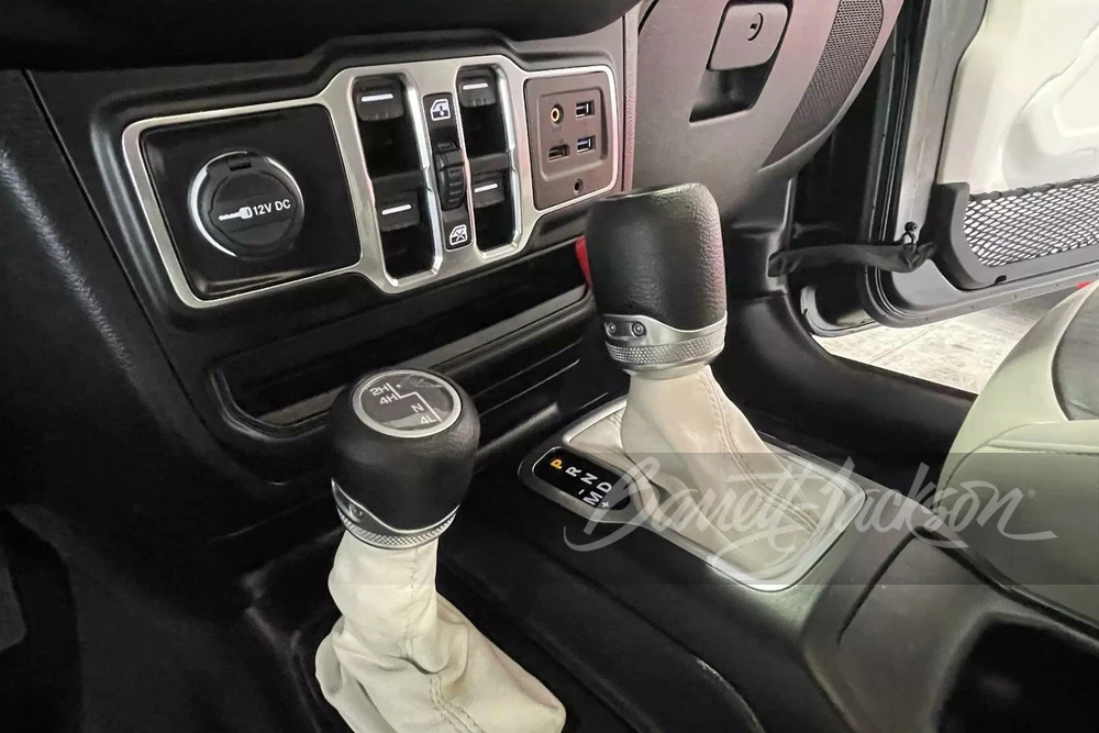 2020 Jeep JL Wrangler - Image 21 of 31