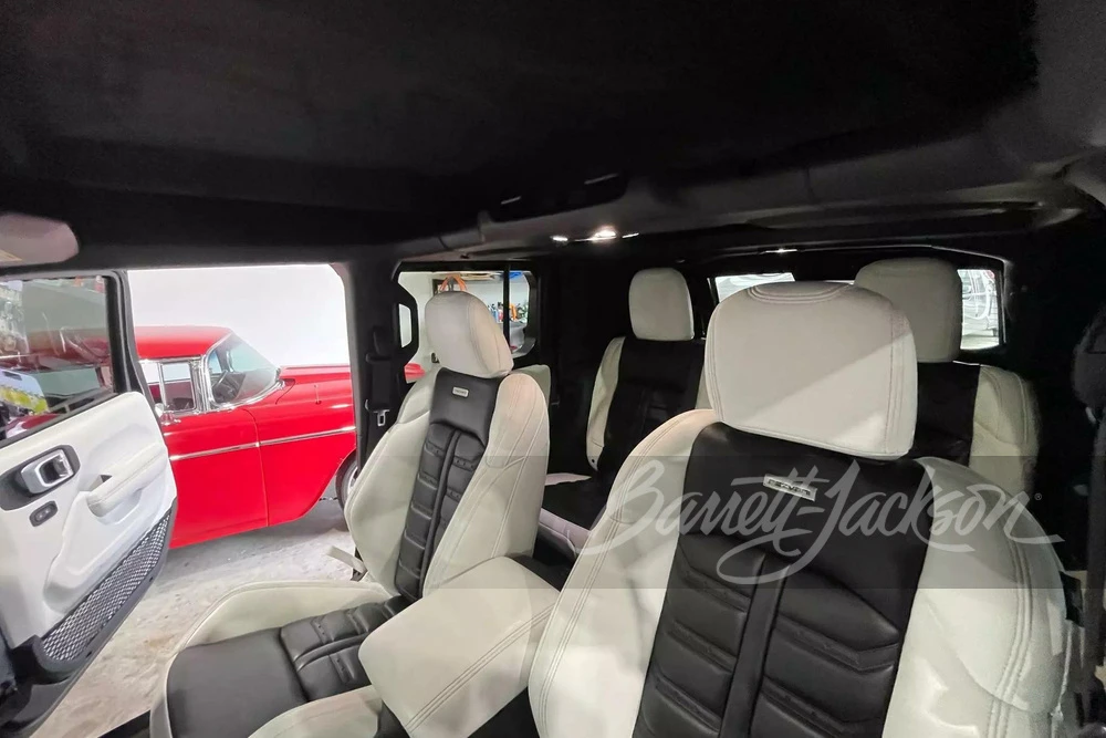 2020 Jeep JL Wrangler - Image 22 of 31