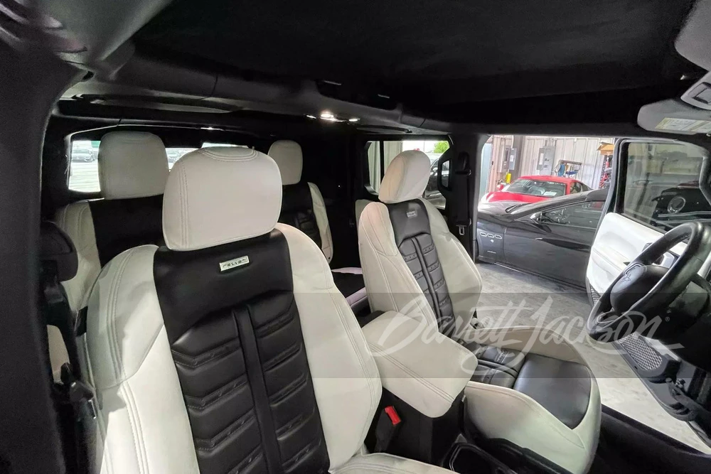2020 Jeep JL Wrangler - Image 24 of 31