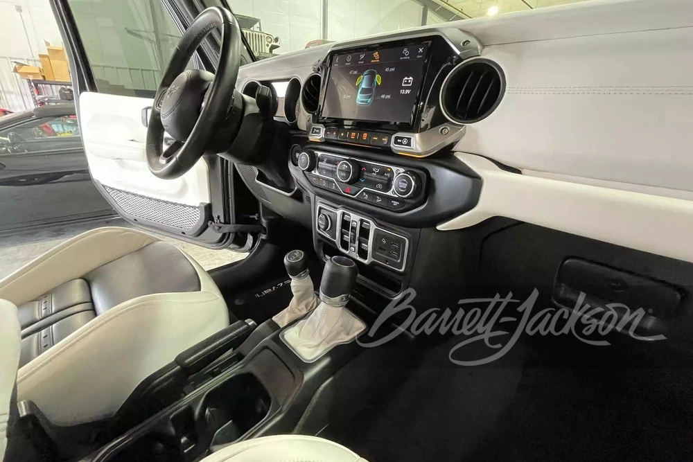 2020 Jeep JL Wrangler - Image 8 of 31