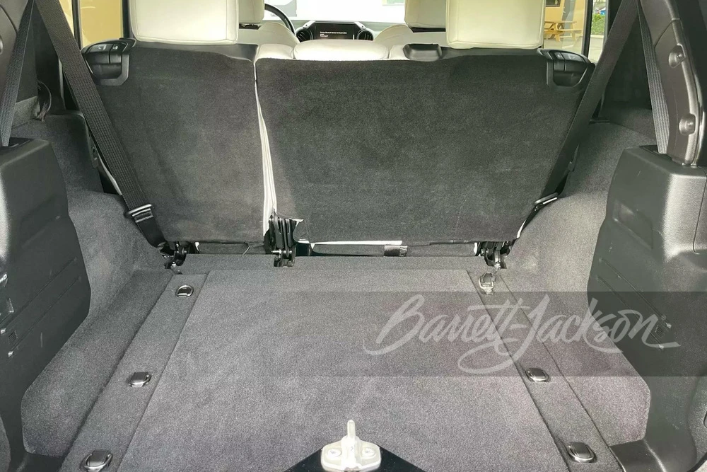 2020 Jeep JL Wrangler - Image 27 of 31