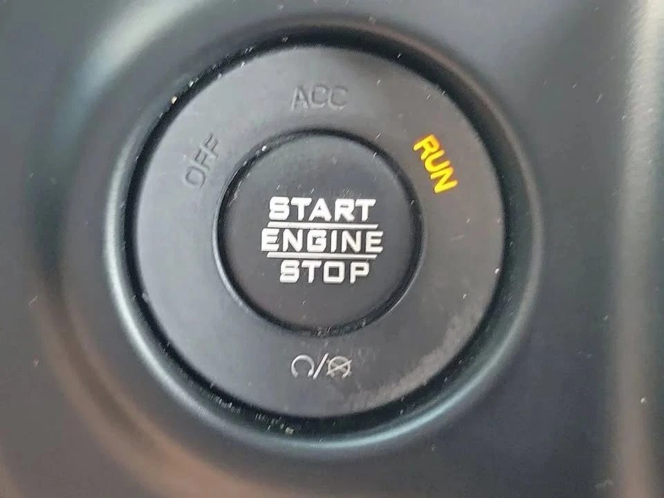 2020 Jeep JL Wrangler - Image 5 of 20