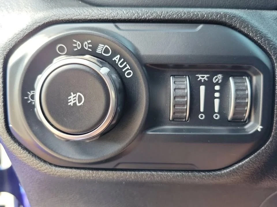 2020 Jeep JL Wrangler - Image 9 of 20