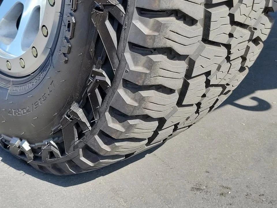 2020 Jeep JL Wrangler - Image 18 of 20