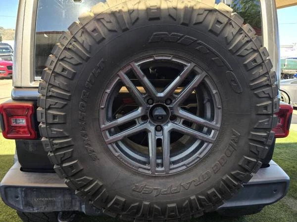 2020 Jeep JL Wrangler - Image 9 of 21
