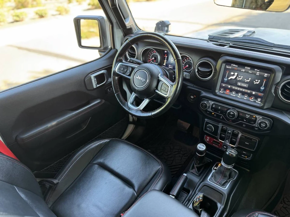 2020 Jeep JL Wrangler - Image 13 of 20