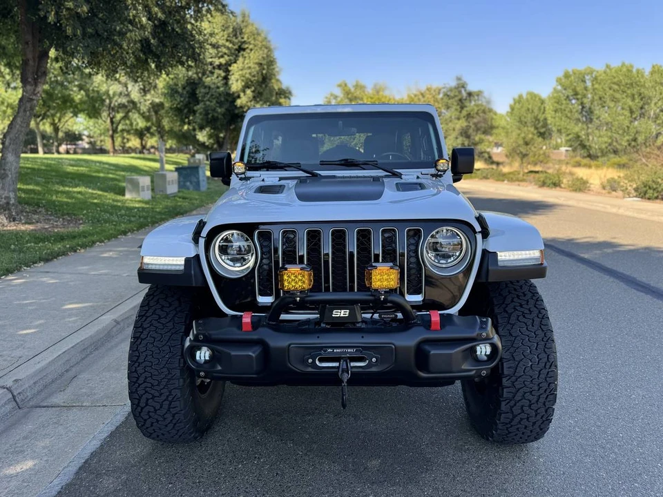 2020 Jeep JL Wrangler - Image 2 of 20