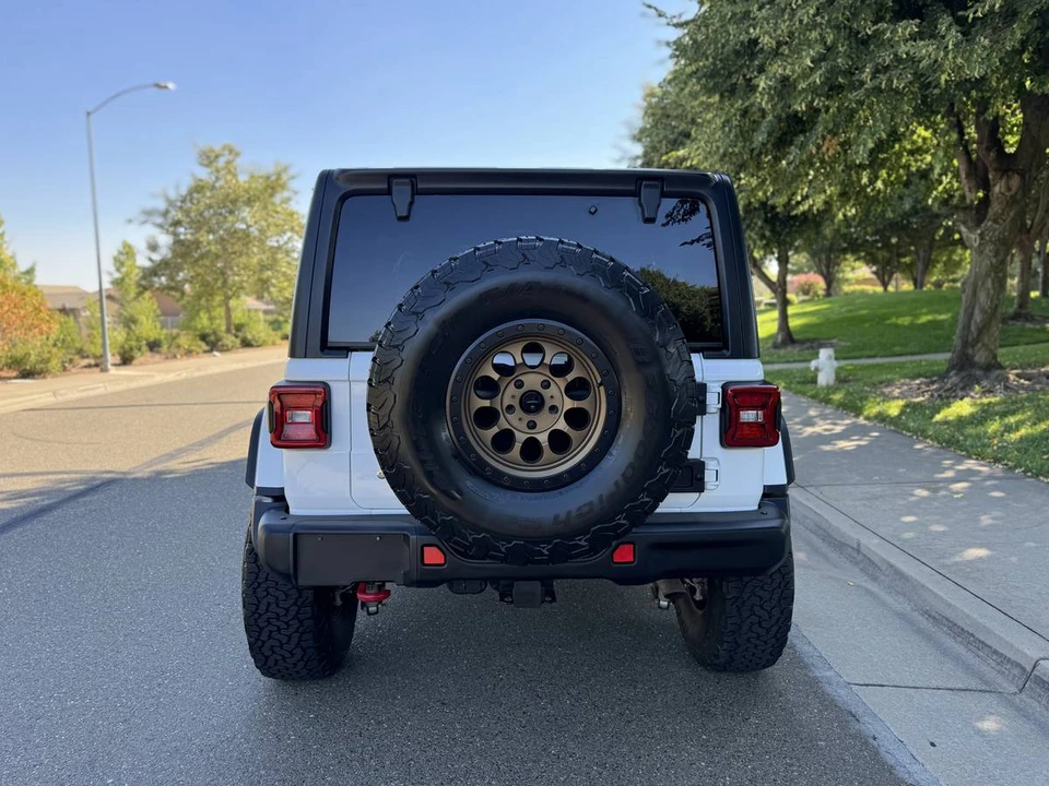 2020 Jeep JL Wrangler - Image 7 of 20