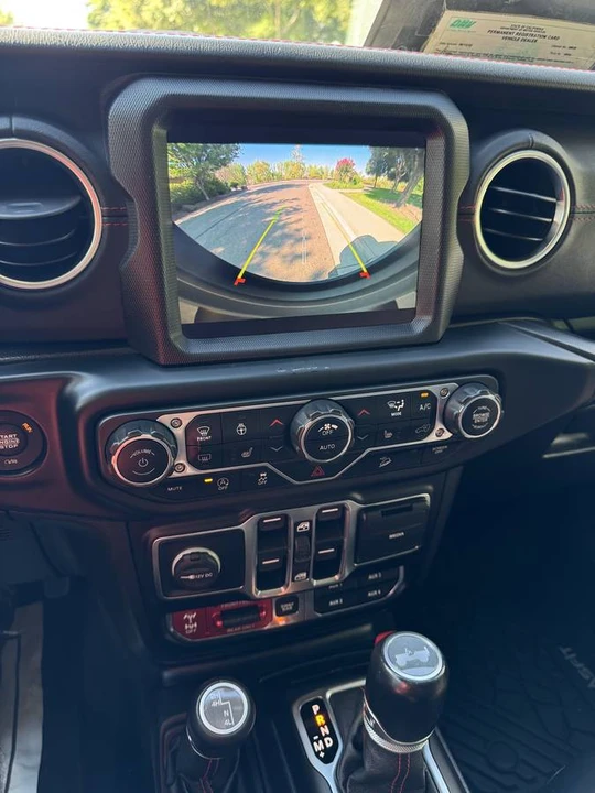 2020 Jeep JL Wrangler - Image 17 of 20