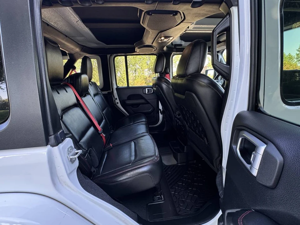 2020 Jeep JL Wrangler - Image 14 of 20